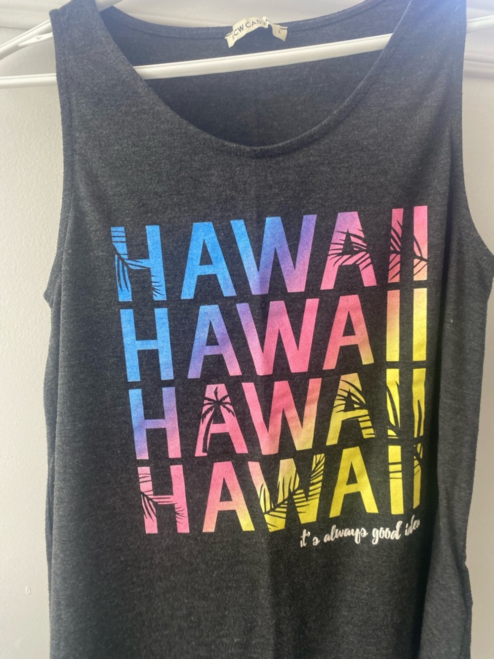CW Candie Black Hawaii Gradient Graphic Tank Top